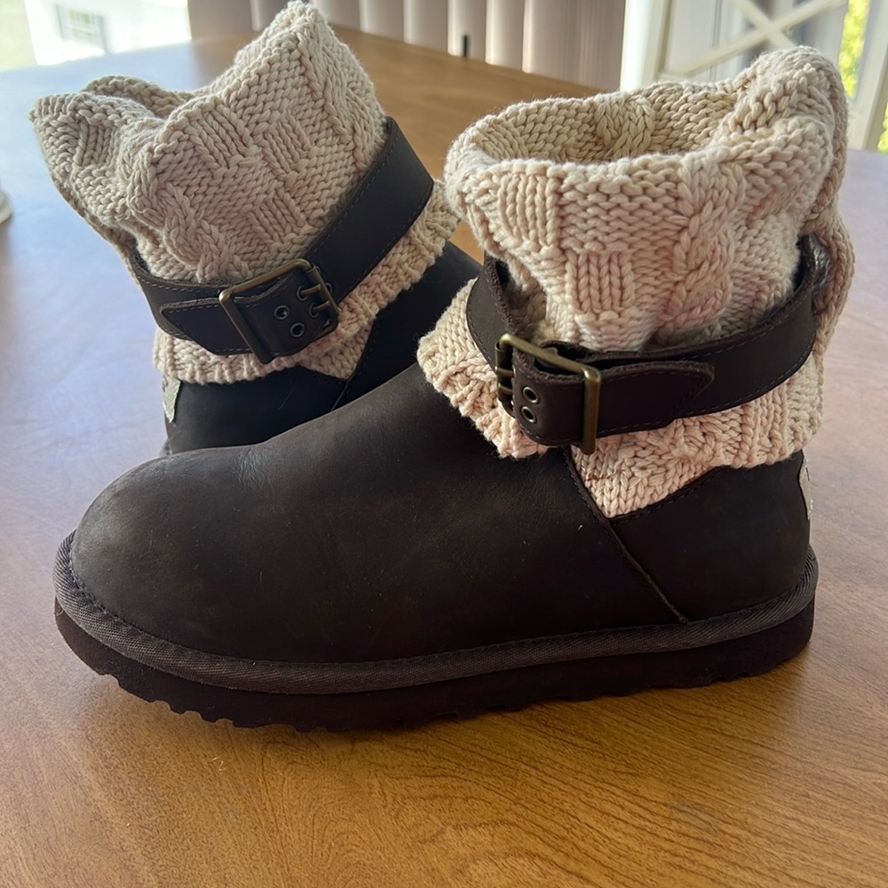 Women’s UGG Dark Brown Boots with Ivory Cable Knit Top